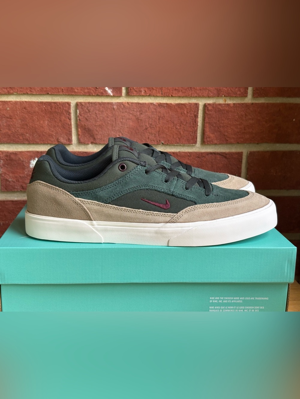 New Nike SB Malor Green Burgundy Mens Sizes Sneakers NIB Athletic Shoes
